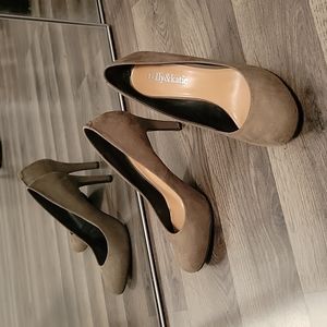 Kelly & Katie Taupe Suade Heels Pumps Size 6
